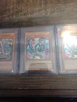 Yu-Gi-Oh BLUE EYES WHITE DRAGON 8 CARD LOT! LIMITED AND 1ST EDITION 2014-2018 - Image 3