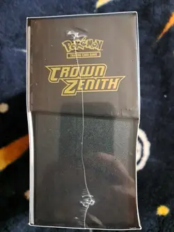 POKEMON TCG CROWN ZENITH ELITE TRAINER BOX ETB - NEW SEALED 820650851476 - Image 4