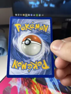 Pokemon PIKACHU 35/108 - EVOLUTIONS SET CRACKED ICE HOLO POKEMON - (NM) - Image 2