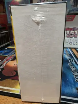 Pokemon Center TCG Exclusive Celebrations ETB Elite Trainer Box 25th Anniversary - Image 2