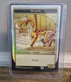 Dungeons and Dragons Magic Card 016/020 T 2017 4/4 Dragon Token Creature Holo NM - Image 1