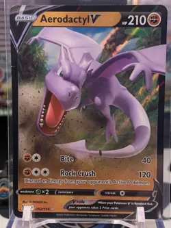 Holo Aerodactyl V 092/196 Ultra Rare Lost Origin Pokemon TCG JW 10H - Image 1