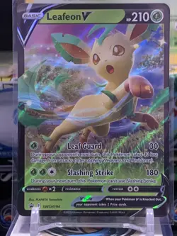 Pokemon TCG - Leafeon V #SWSH194 Black Star Promo Sword & Shield Holo NM/M 7K - Image 1