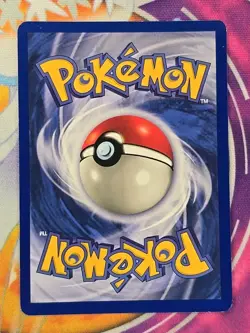 🔥Hitmonchan Holo 7/102 1999 Pokemon Base Set Vintage Sleeved 🔥📈 - Image 2