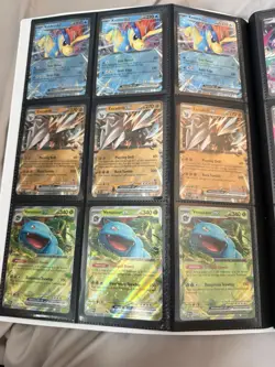 Large Lot of Pokemon Cards 200+ TCG Cards - Image 5