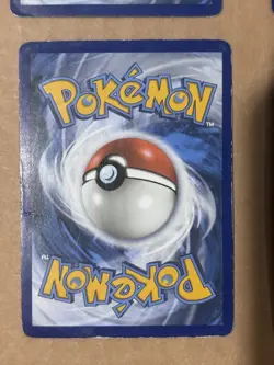Pokemon Snorlax V (Full Art) 197 NM, V 141 NM, Vmax 142 MP, and GX sm05 HP lot - Image 3