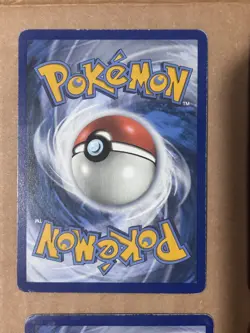 Pokemon Snorlax V (Full Art) 197 NM, V 141 NM, Vmax 142 MP, and GX sm05 HP lot - Image 4