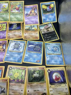 1995 1st Edition 25 Vintage Pokemon Cards Lot 90s - Image 4