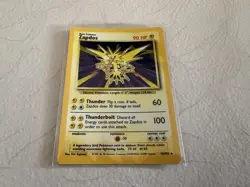 Zapdos Base Set Holo Rare 16/102 Pokemon TCG Near Mint Free Postage - Image 1