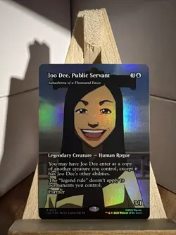 Joo Dee,Public Servant-Sakashima of a Thousand Faces (Borderless) Mythic Foil 18 - Image 1