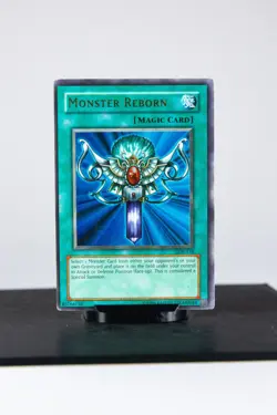 Yu-Gi-Oh! TCG Monster Reborn LOB-118 Unlimited Edition HP/DMG - Image 1