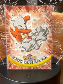 Marowak #105 Pokemon Topps 1999/2000 TV Animation Blue Logo Series 1 - Image 1