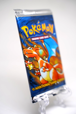 Pokemon TCG Base Set Unlimited Booster Pack Charizard Art WOTC Sealed - Image 4