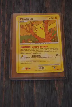 Pikachu DP16 2007 Reverse Holo Snowflake Stamp Pokemon Card - Image 1