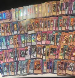 Yugioh Card Collection Lot (200+) Modern/vintage - Rares, UR, SR, Foils - Image 3