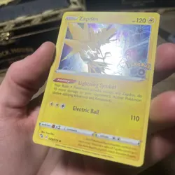 2022, Zapdos, Pokemon GO, Card 029/078 - Image 2