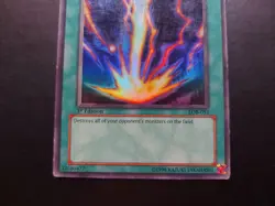 Yugioh - Raigeki LOB-053 Super Rare 1st Edition - Image 3