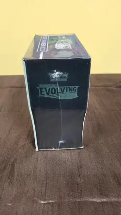 Pokemon TCG: Sword & Shield-Evolving Skies Elite Trainer Box 728192533419 - Image 3