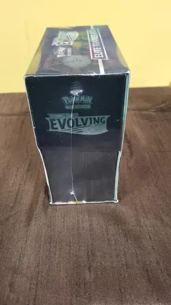 Pokemon TCG: Sword & Shield-Evolving Skies Elite Trainer Box 728192533419 - Image 4