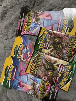 5 Evolving Sky's 3 Sleeve And 2 Booster Pack Pokemon Card Sword and Shield - Image 1