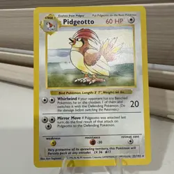 Shadowless Pidgeotto 22/102 Base Set Pokemon Trading Card English - Image 1