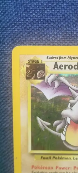 Aerodactyl 1/62 Fossil holo Rare vintage pokemon TCG card Wizards Of The Coast - Image 3