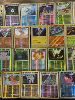 (30) Pokemon Cards Lot WOTC Vtg Holo STAMPED REVERSE Seadra Scyther Machoke - Image 3