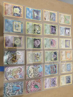 Pokemon Bulk Lot of 1000 Cards With About 400 Energy Cards, Holos Included! - Image 4
