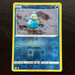Ducklett 046/196 Pokemon Lost Origin SWSH Reverse Holo Common Card NM - Image 1