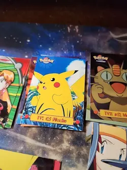 130 + Topps Blue,Black and Red Label Pokemon cards + foils & subset cards - Image 5