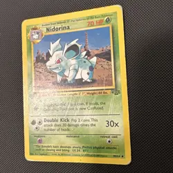 Pokemon TCG - NIDORINA - 1ST EDITION - 40/64 - WOTC JUNGLE (1999) - VINTAGE DMG - Image 3