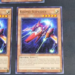 Yugioh - 3x Kozmo Sliprider - CORE-EN084 - NM/LP - 1st Edition - Rare - 2015 - Image 4