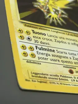 1999 Pokemon TCG Base Set Zapdos Holo Rare Card 16/102 Italian Card-Played With. - Image 2