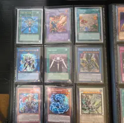 Yu-Gi-Oh! TCG Collection +200 HOLO super ultra secret NM - Image 4