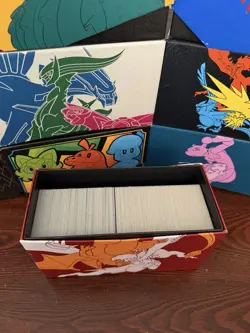 Bulk lot of 500 random COMMON/UNCOMMON/RARE/HOLO and Reverse holo cards - Image 1