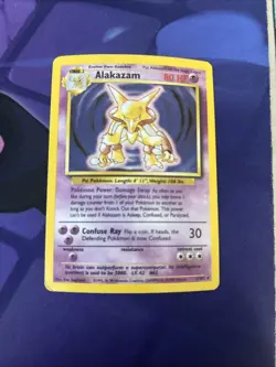 Alakazam 001/102 Base Set Holo WOTC 1999 HP Pokemon Card - Image 1