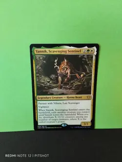 FOIL Yannik, Scavenging Sentinel / Yannik, plundernder Wachter - MTG Magic - Image 1