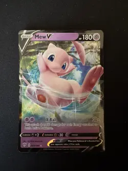 Pokemon Mew v Half Art Darkness Ablaze SWSH 069/189 - Image 1