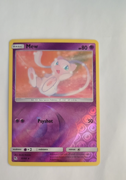 Pokemon 2019 Hidden Fates Mew 32/68 Reverse Holo Rare NM - Image 1