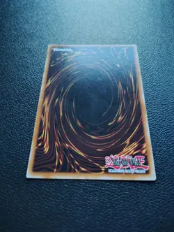 Yu-Gi-Oh - Dark Magician - YGLD-ENC09 - Ultra Rare - Image 4