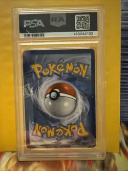 2016 POKEMON XY GENERATIONS RADIANT COLL #RC29 FULL ART/PIKACHU PSA 8 - Image 2