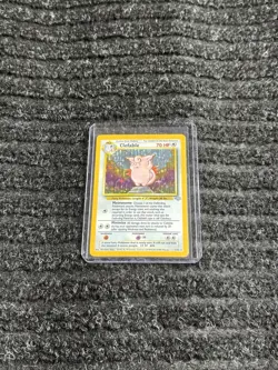 Pokemon Clefable 1/64 unlimited holo rare trading card from the 1999 Jungle set - Image 1