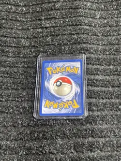 Pokemon Clefable 1/64 unlimited holo rare trading card from the 1999 Jungle set - Image 2