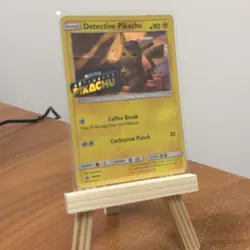 Pokemon TCG Detective Pikachu Holo SM190 2019 - Image 1