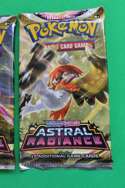 POKEMON SWORD & SHIELD ASTRAL RADIANCE 2 BOOSTER PACKS SEALED - Image 3