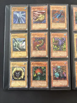 Yugioh Metal Raiders 100% Complete Master Set - NM-MP - Official Yu-Gi-Oh Binder - Image 4