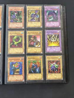 Yugioh Metal Raiders 100% Complete Master Set - NM-MP - Official Yu-Gi-Oh Binder - Image 5