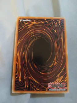 Blue-Eyes White Dragon BPT-003 2002 Collectors Tin Limited Edition - Image 2