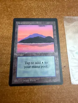 Magic: The Gathering Beta Series - Basic Land Island NM - Image 1