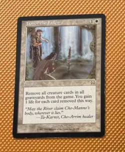 Honor the Fallen Mercadian Masques Regular - Image 1